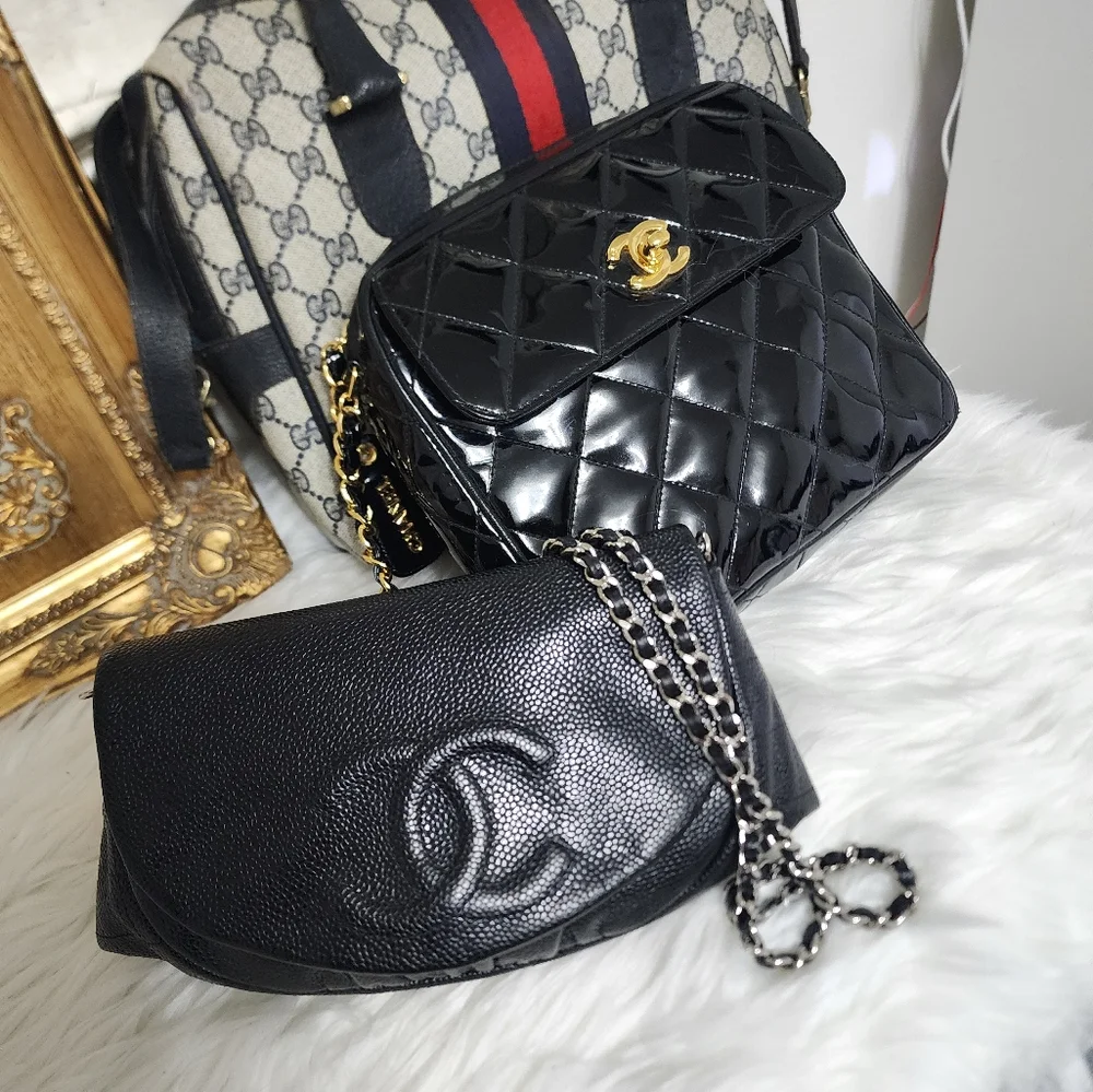 Chanel Black Quilted Leather Bag - Picture 16 of 16